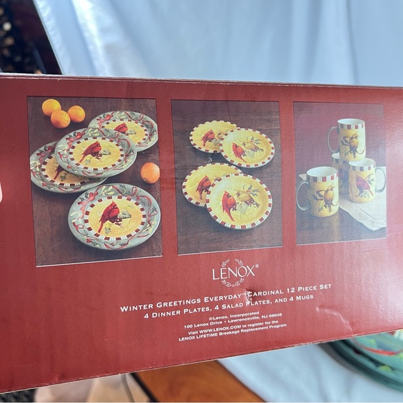 LENOX Winter Greetings Everyday Cardinal 12 pc Dinnerware Set for 4 With Box - Picture 12 of 14